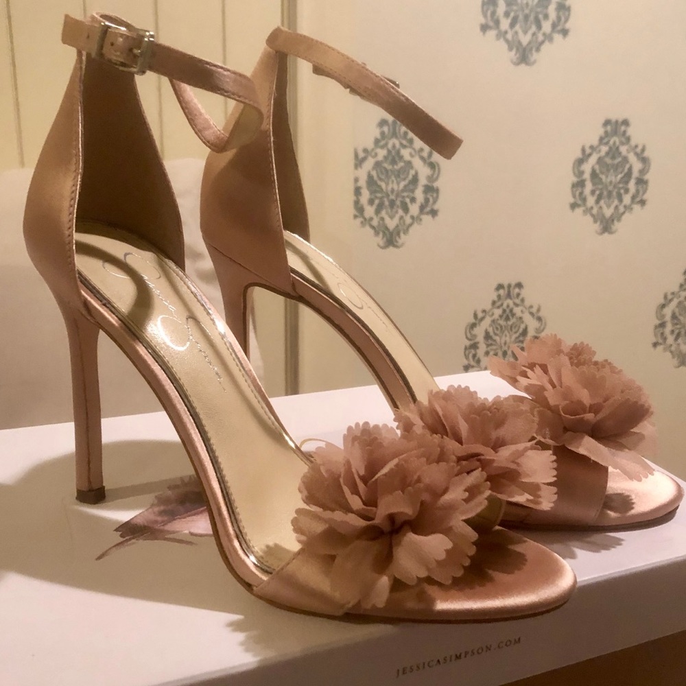 Jessica Simpson blush satin dress sandals